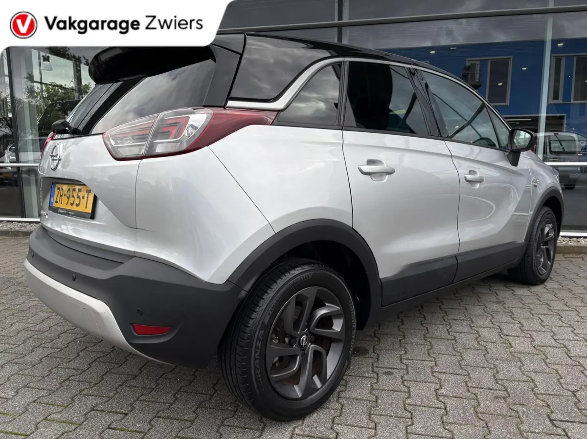 1.2 Turbo 120 Jaar Edition Cruise|Carplay|Airco.