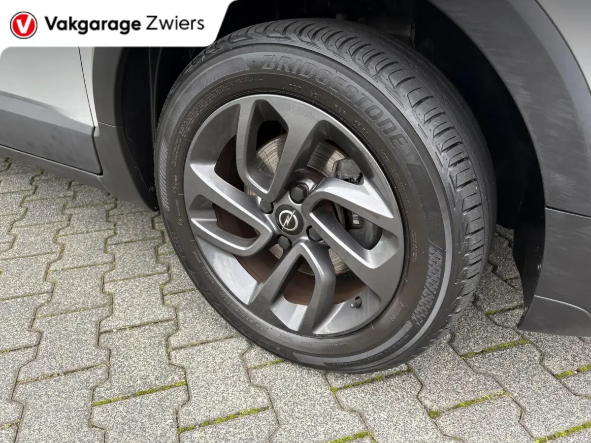 1.2 Turbo 120 Jaar Edition Cruise|Carplay|Airco.