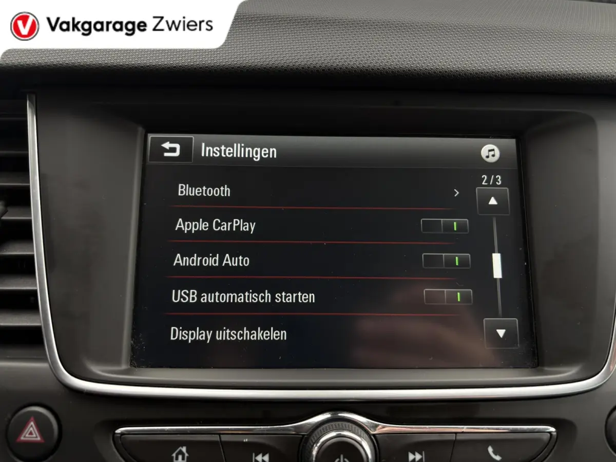 1.2 Turbo 120 Jaar Edition Cruise|Carplay|Airco.
