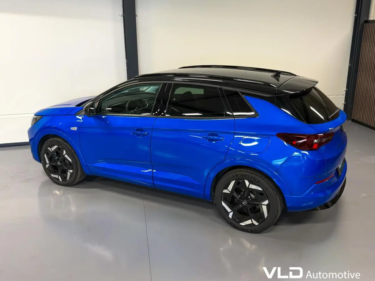 GS 1.6 Turbo Plug-In Hybrid4 4x4 GSe