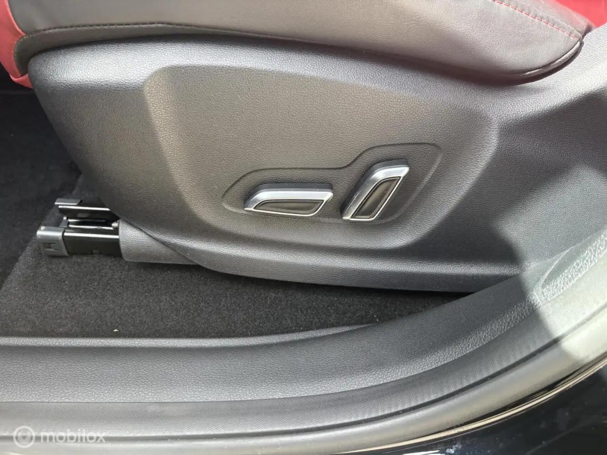 1.5 TGDI Luxury/PLUG-IN/PANODAK