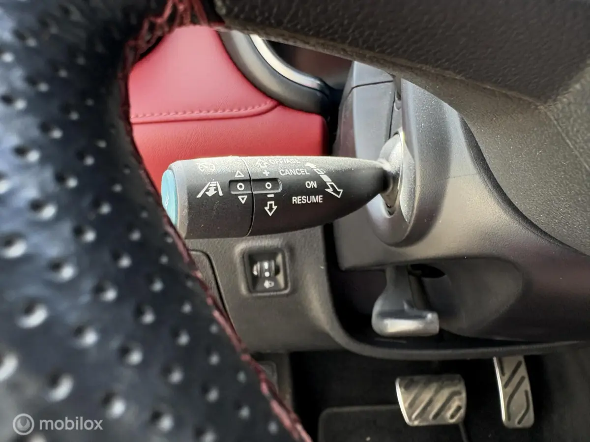1.5 TGDI Luxury/PLUG-IN/PANODAK