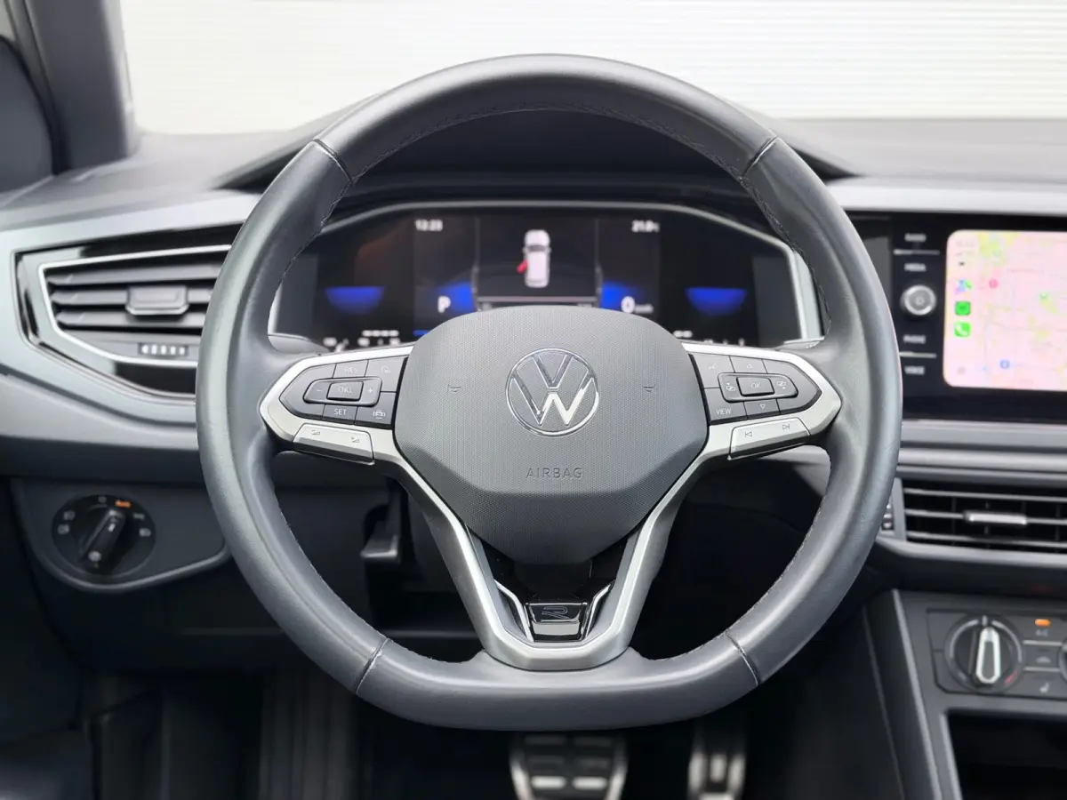 1.5 TSI R-Line Pano/AppleCar/Xenon