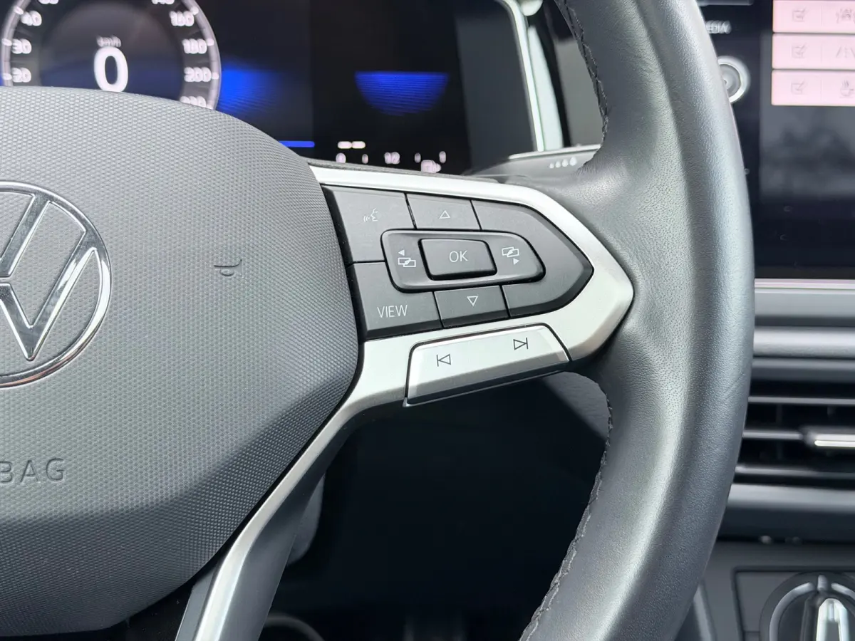 1.5 TSI R-Line Pano/AppleCar/Xenon