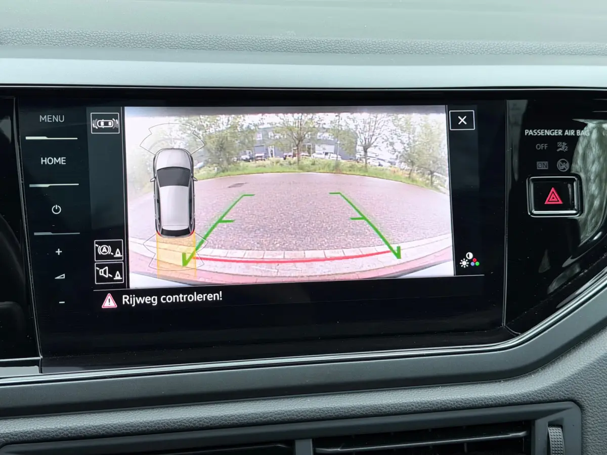 1.0 TSI R-Line Pano/Keyless/Camera
