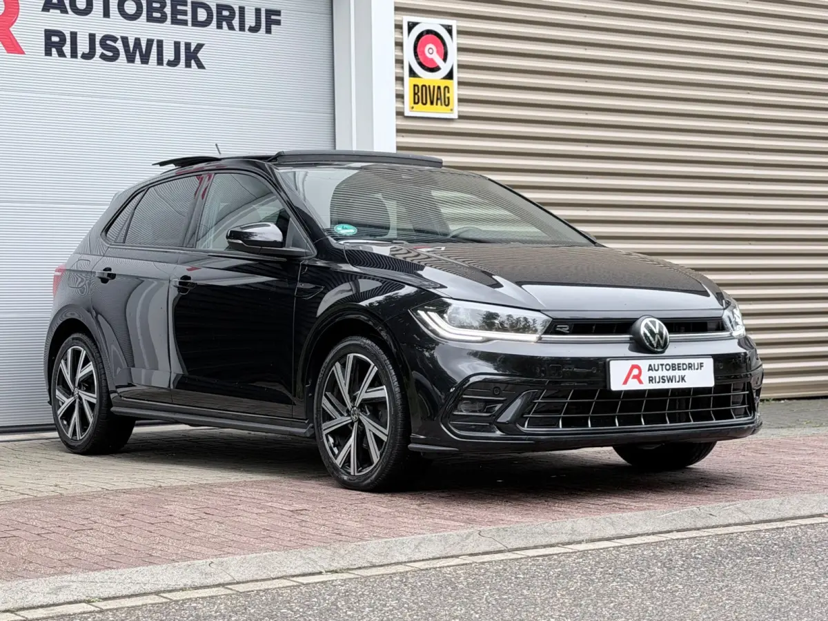 1.0 TSI R-Line Pano/Keyless/Camera