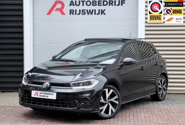 1.0 TSI R-Line Pano/Keyless/Camera