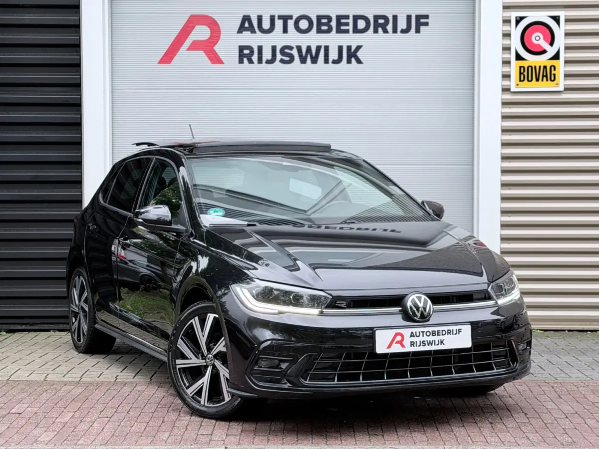 1.0 TSI R-Line Pano/Keyless/Camera