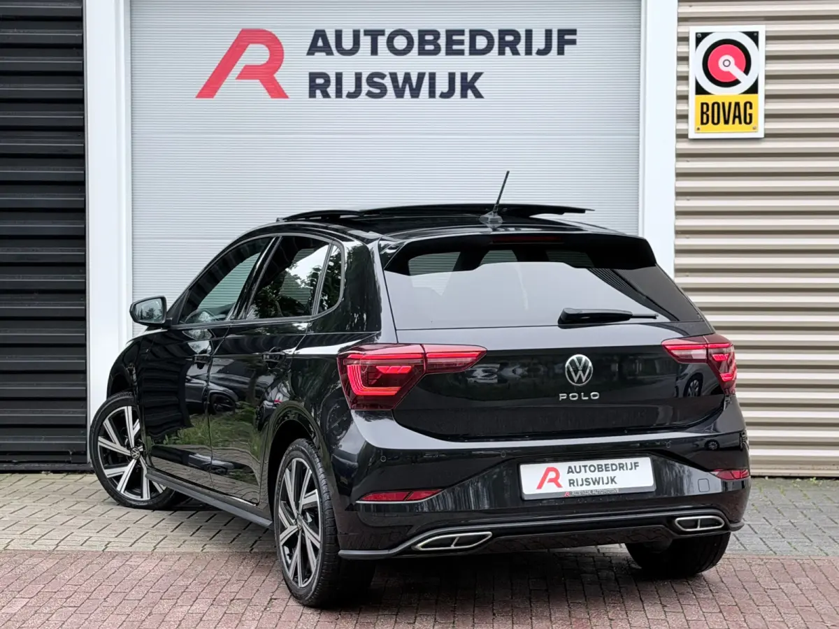 1.0 TSI R-Line Pano/Keyless/Camera