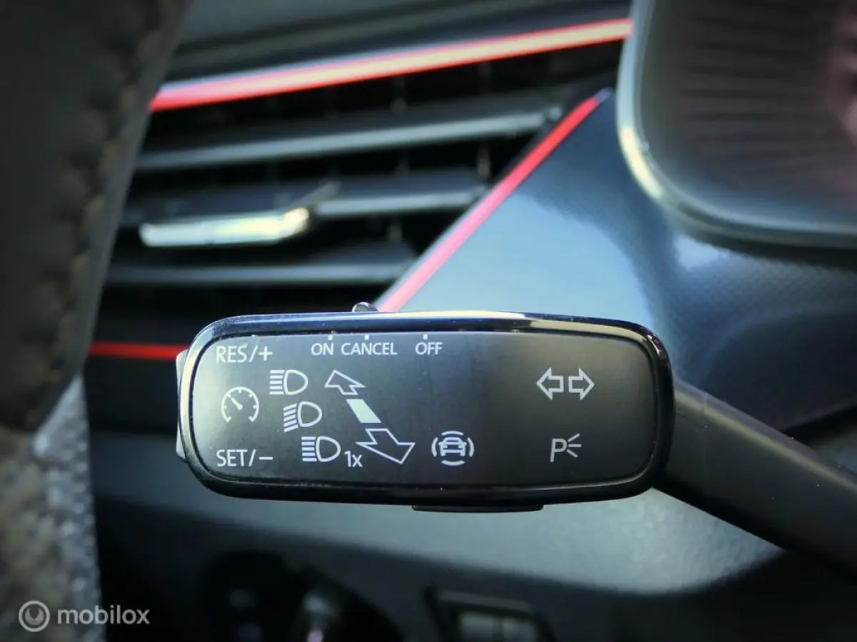 1.0 TSI Sport Business - virtual - gar. 03-2028