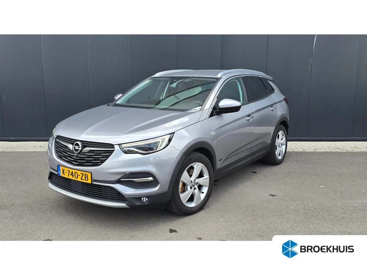 - 1.6 Turbo Hybrid Business Elegance | Trekhaak | 360 Camera | Dodehoeksensor | Navigatie