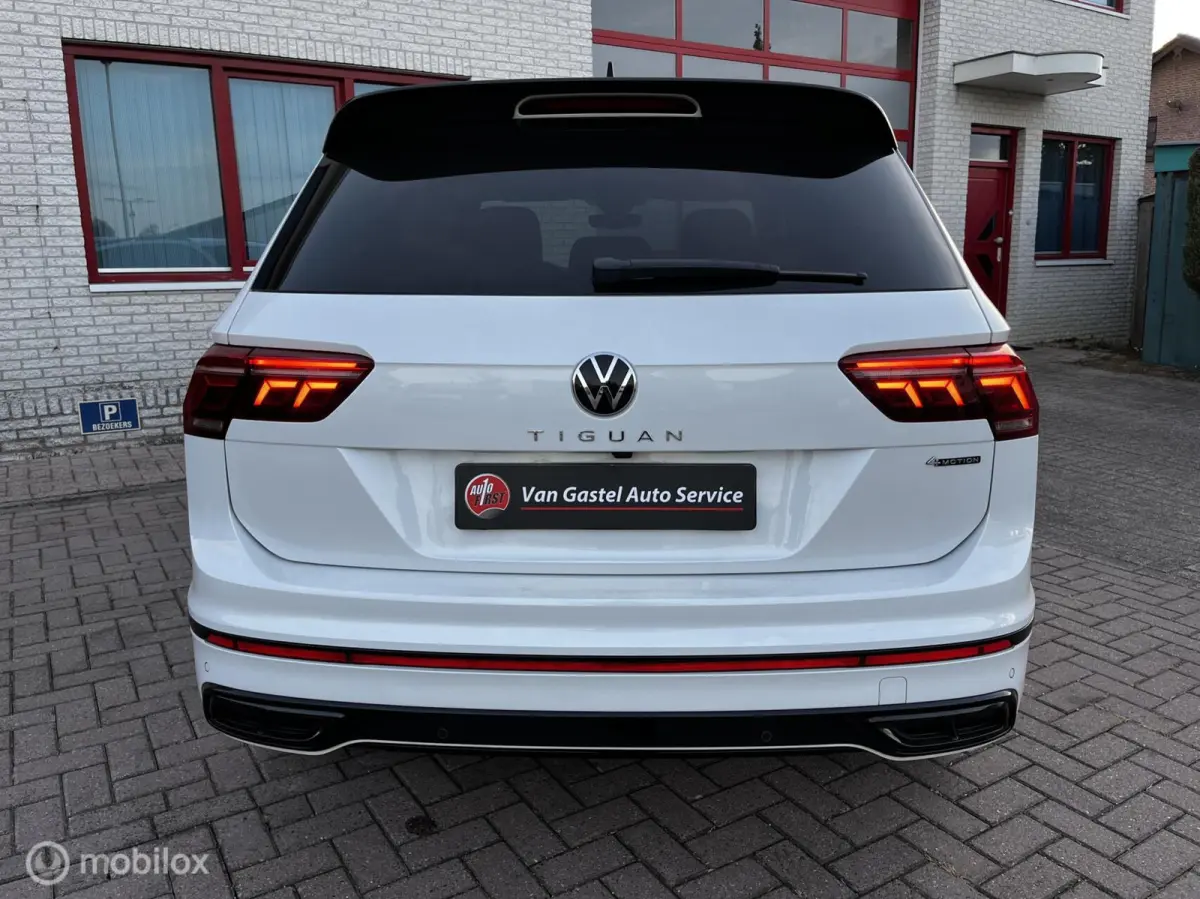 2.0 TSI 4Motion R-LINE 245PK