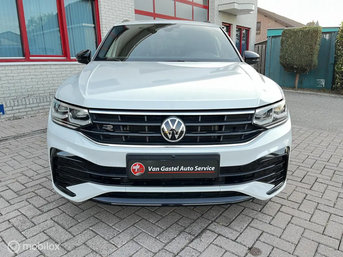 2.0 TSI 4Motion R-LINE 245PK