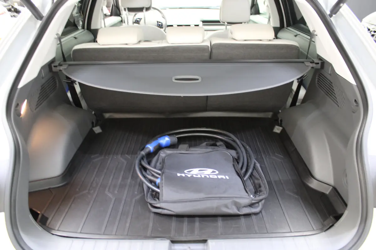 Project 45 AWD 73kWh