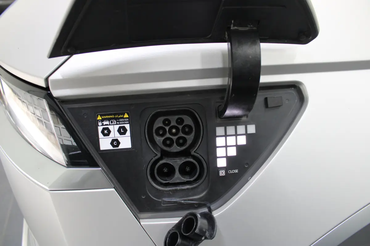 Project 45 AWD 73kWh