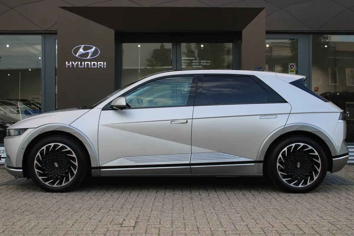 Project 45 AWD 73kWh
