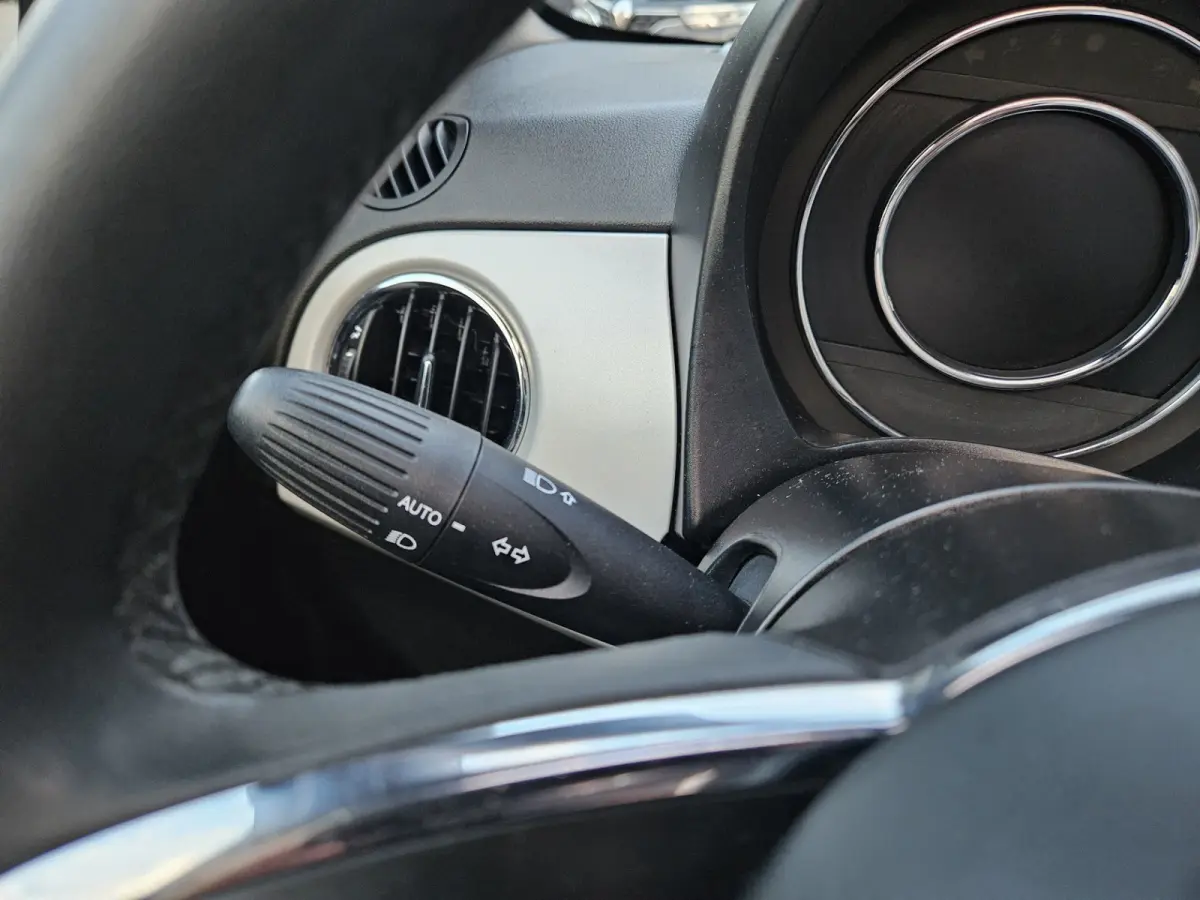 1.2 Rockstar Cabrio! Automaat! Leuke/Nette Auto! Xenon! Leer! Airco/Clima! Cruise Control!