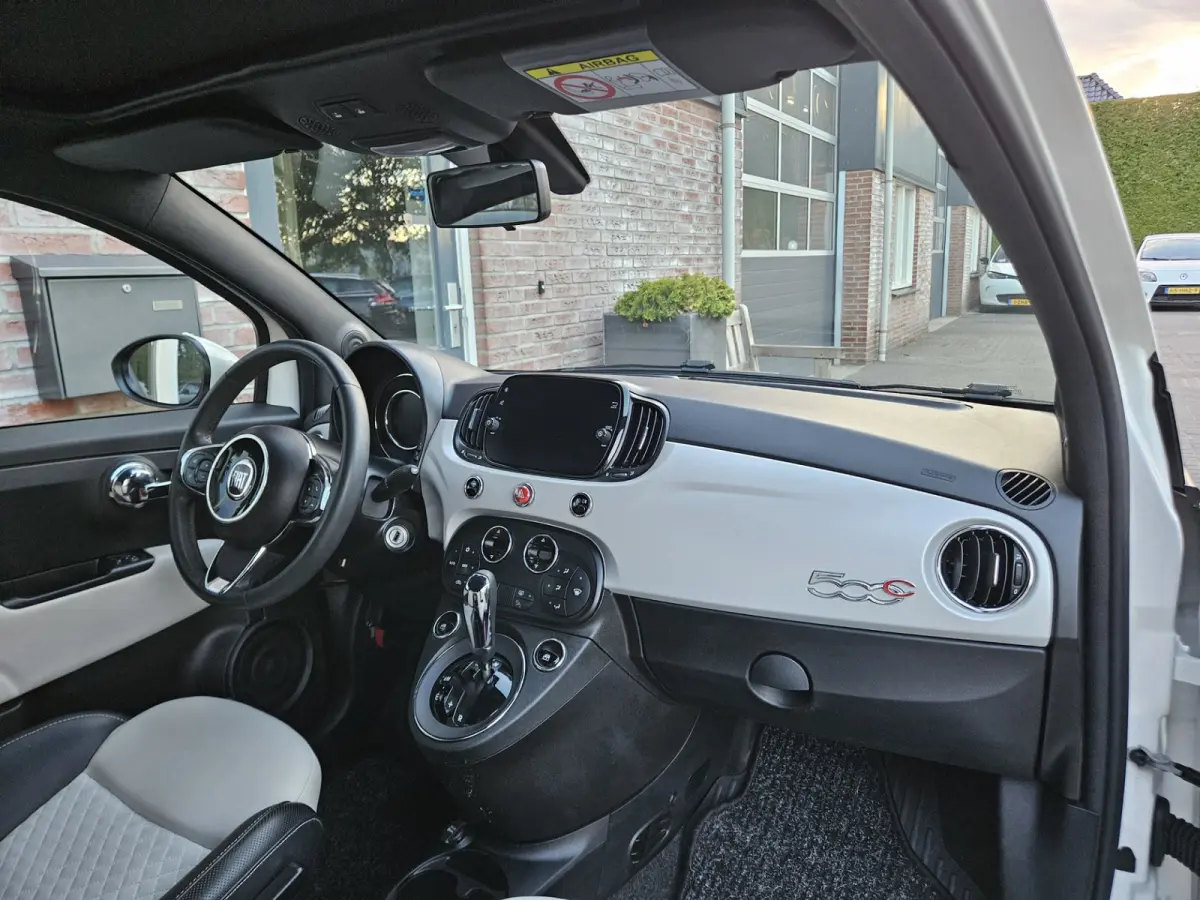 1.2 Rockstar Cabrio! Automaat! Leuke/Nette Auto! Xenon! Leer! Airco/Clima! Cruise Control!