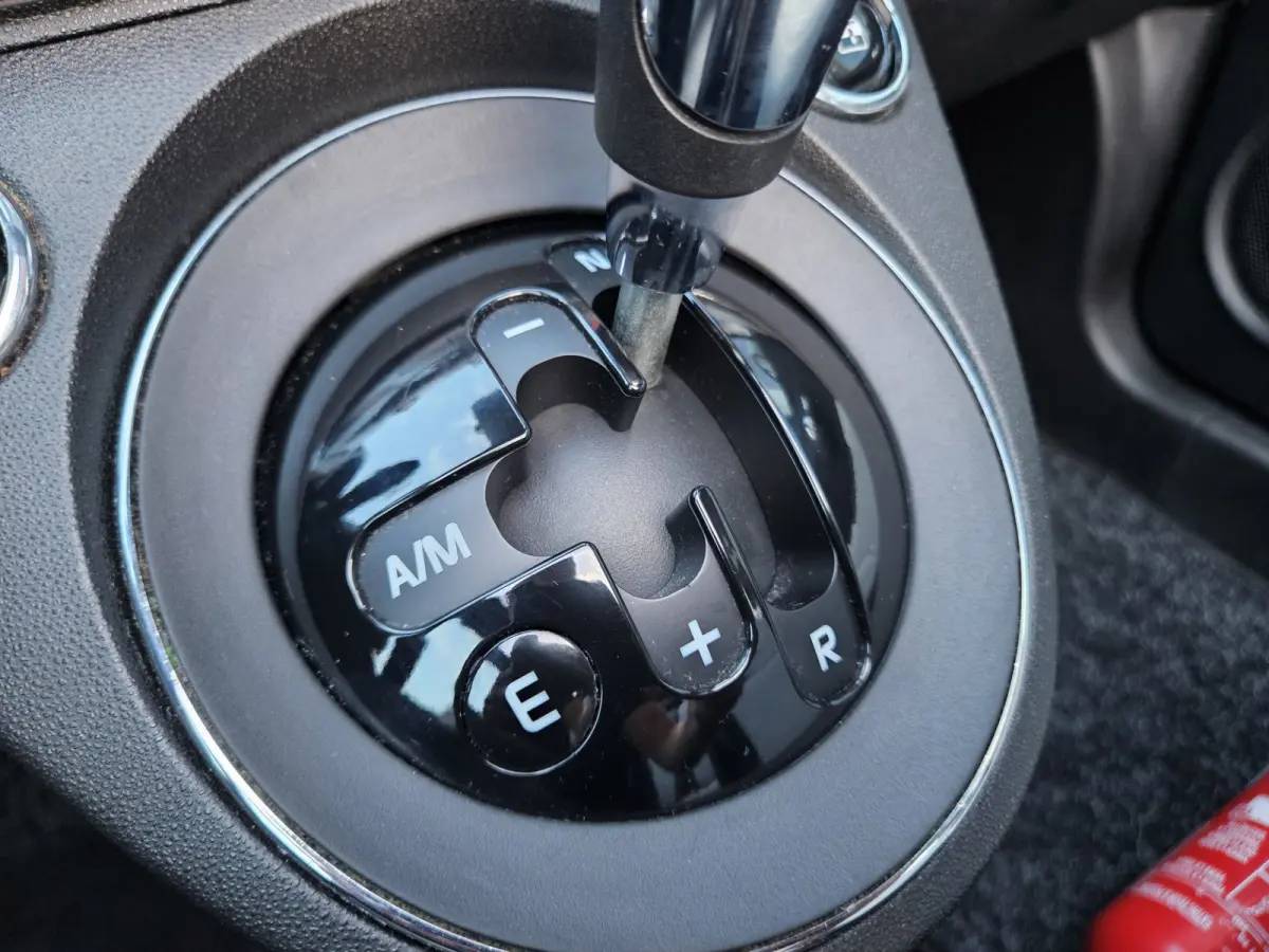 1.2 Rockstar Cabrio! Automaat! Leuke/Nette Auto! Xenon! Leer! Airco/Clima! Cruise Control!