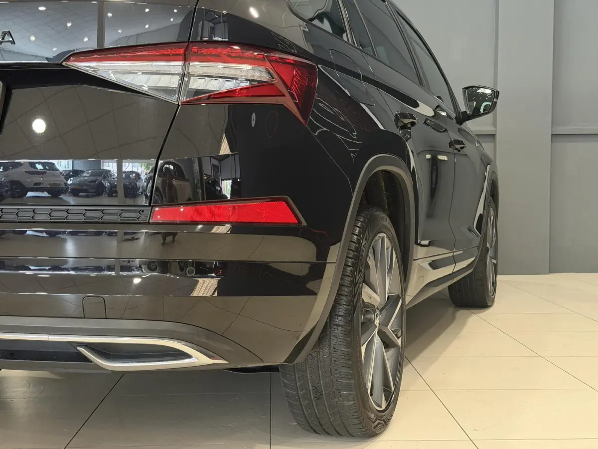 1.5 TSI Sportline Business | Trekhaak | Panorama dak | Hoge instap |