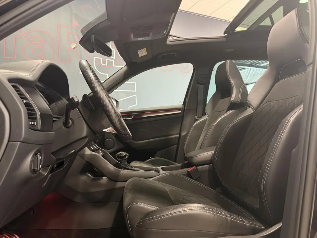 1.5 TSI Sportline Business | Trekhaak | Panorama dak | Hoge instap |