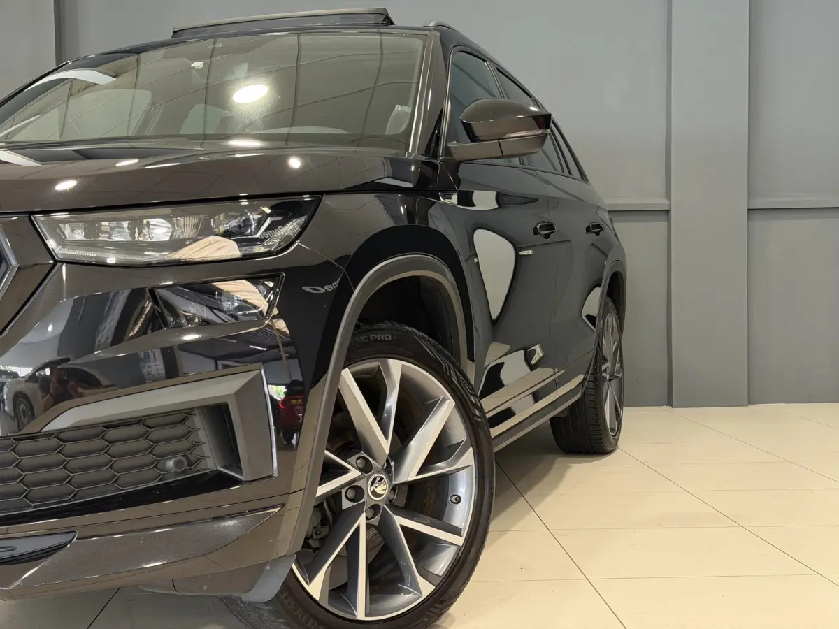 1.5 TSI Sportline Business | Trekhaak | Panorama dak | Hoge instap |
