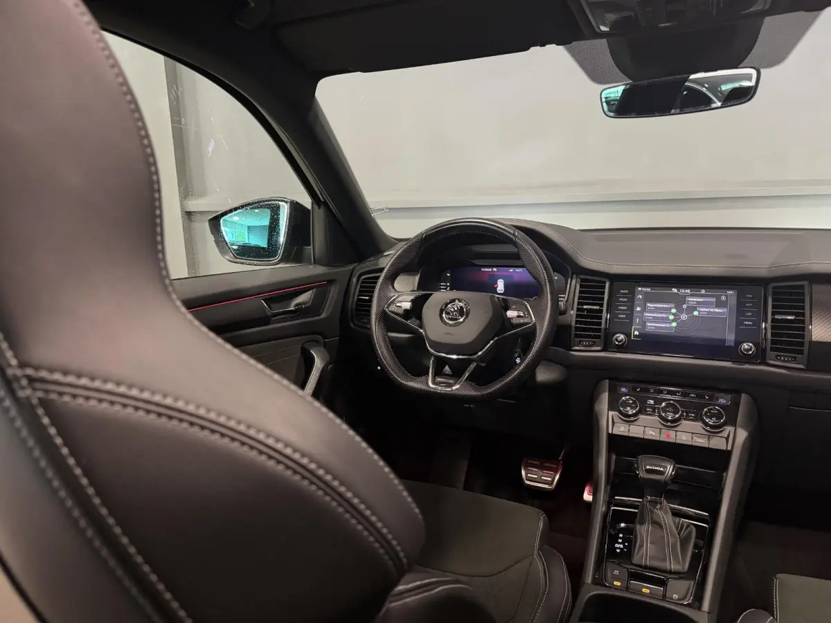 1.5 TSI Sportline Business | Trekhaak | Panorama dak | Hoge instap |
