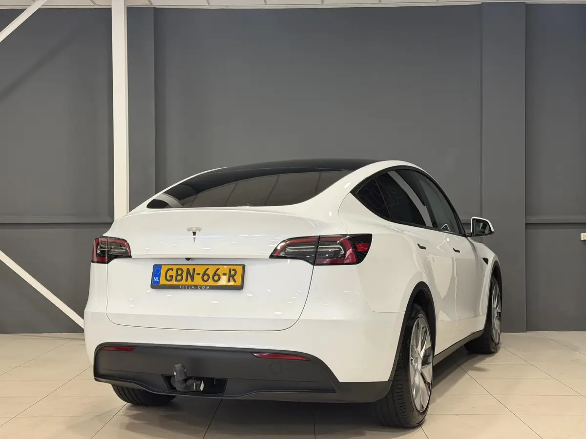 RWD 58 kWh | Trekhaak | SOH 94,3% | Wit leder interieur |