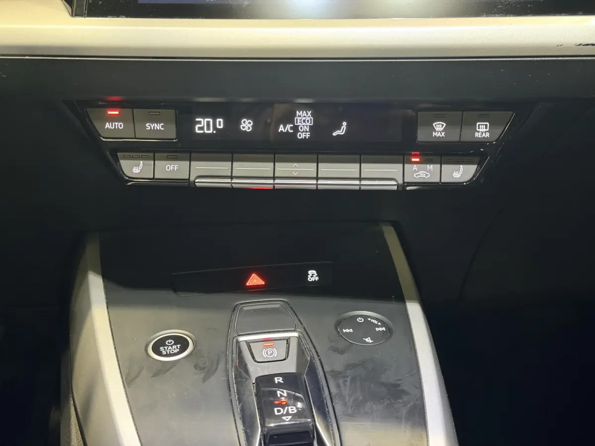 35 Launch edition 55 kWh | SOH 91,26% | Navigatie | Hoge instap |