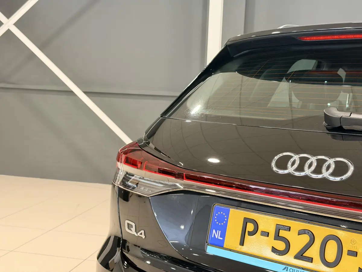 35 Launch edition 55 kWh | SOH 91,26% | Navigatie | Hoge instap |
