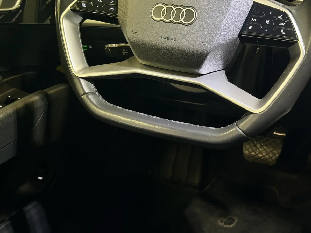 35 Launch edition 55 kWh | SOH 91,26% | Navigatie | Hoge instap |