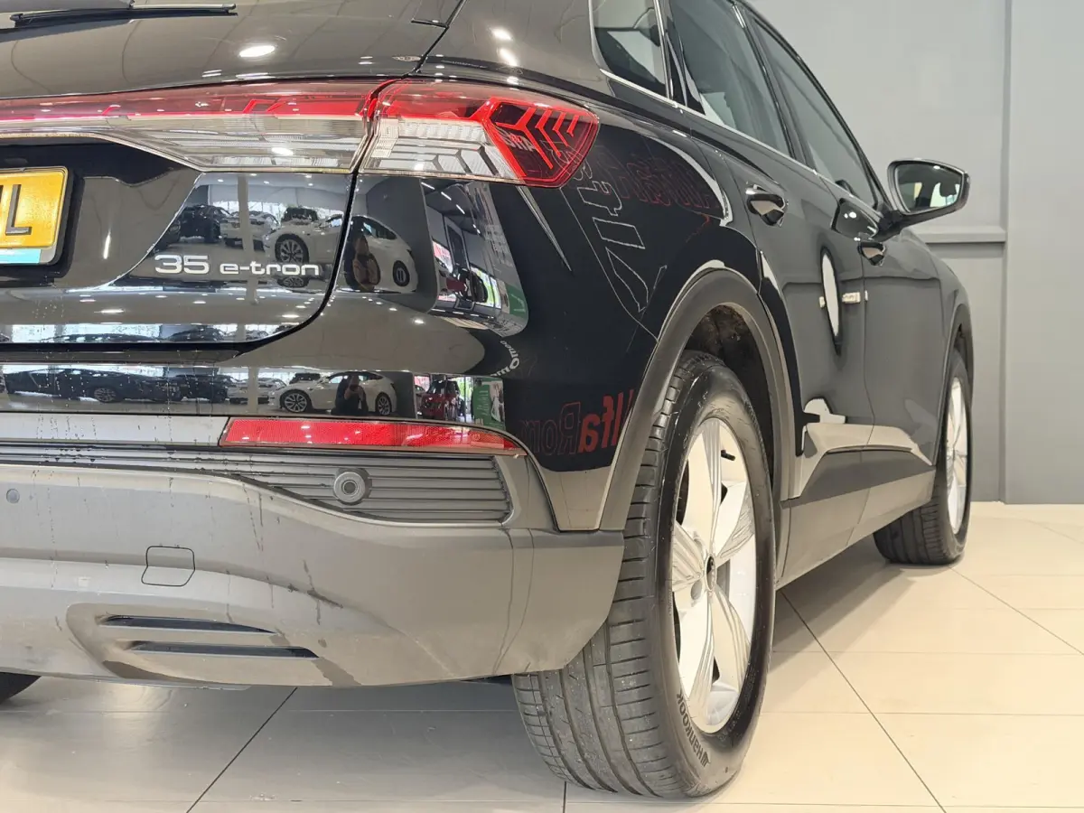 35 Launch edition 55 kWh | SOH 91,26% | Navigatie | Hoge instap |