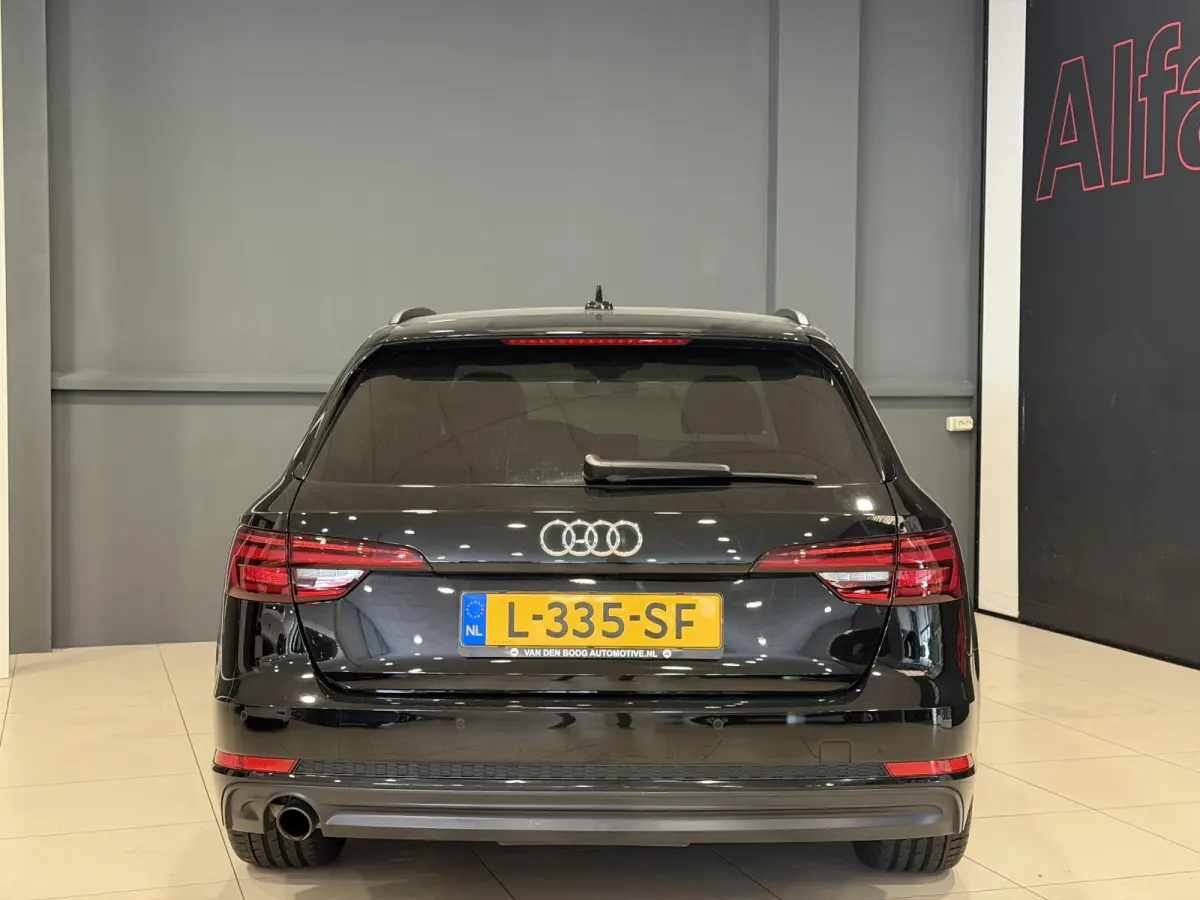 1.4 TFSI Sport S line black edition | Climate | Smartphone | Winterbanden set |