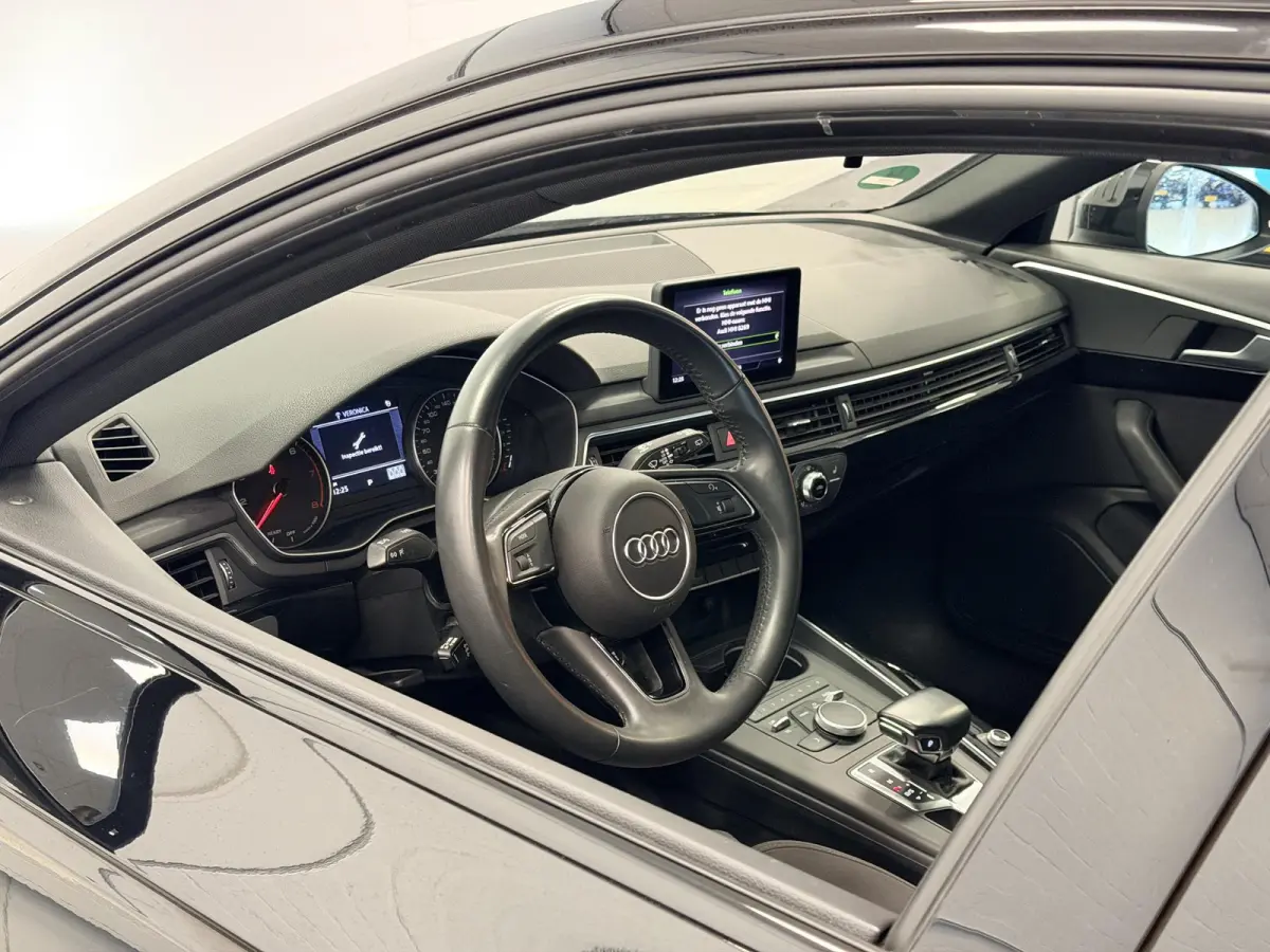 1.4 TFSI Sport S line black edition | Climate | Smartphone | Winterbanden set |
