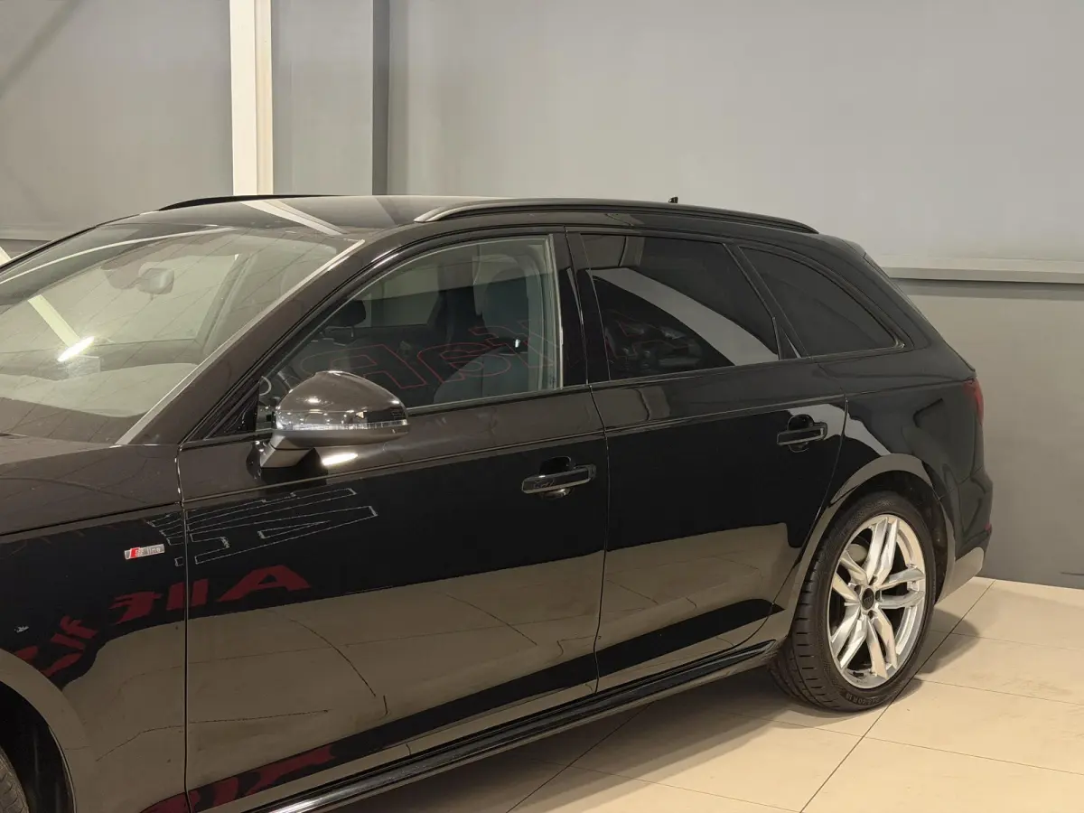 1.4 TFSI Sport S line black edition | Climate | Smartphone | Winterbanden set |