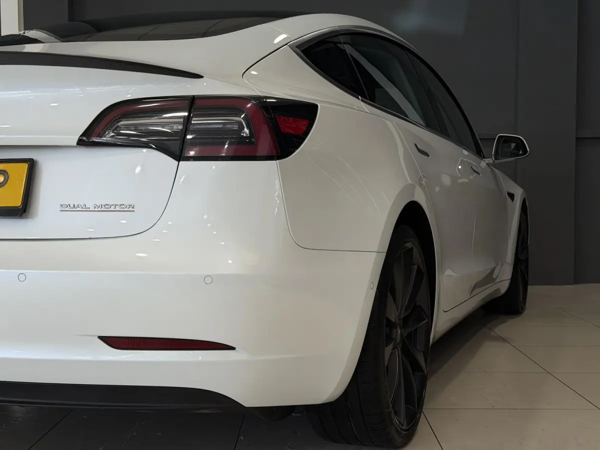 Performance AWD 75 kWh | 87,4% SOH | Performance | Autopilot |