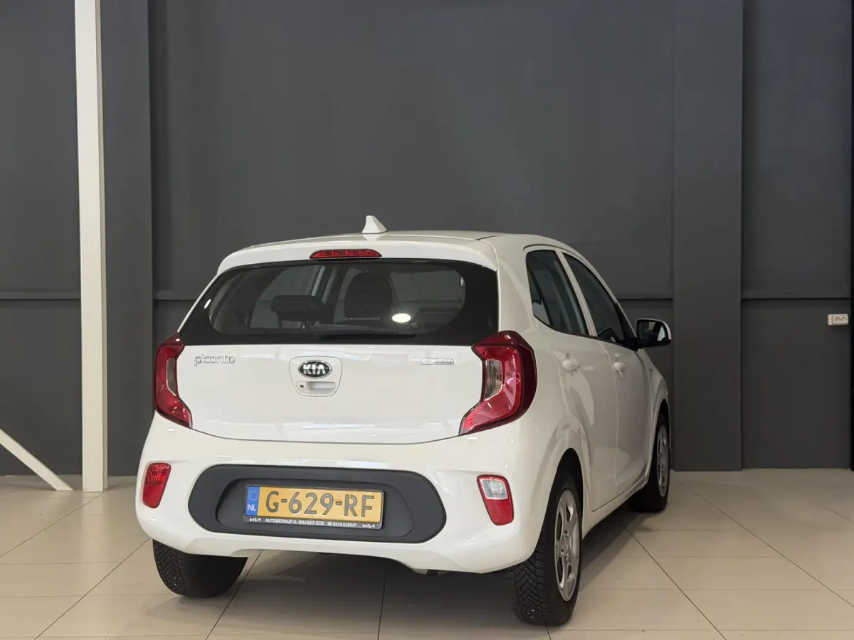 1.0 MPi ComfortPlusLine | Camera | Airco | Smartphone | NL-Auto
