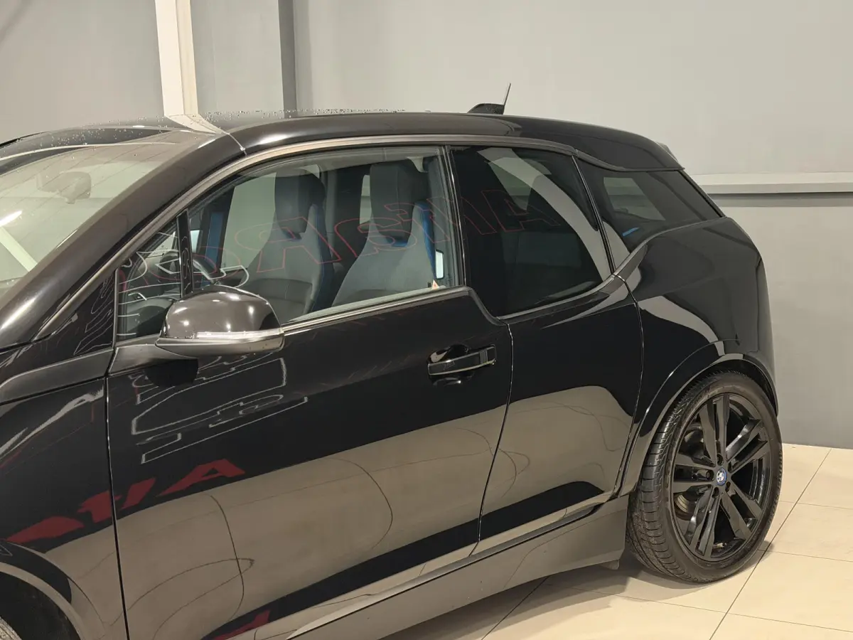 Dark Shadow Edition 120Ah 42 kWh | SOH 95% |