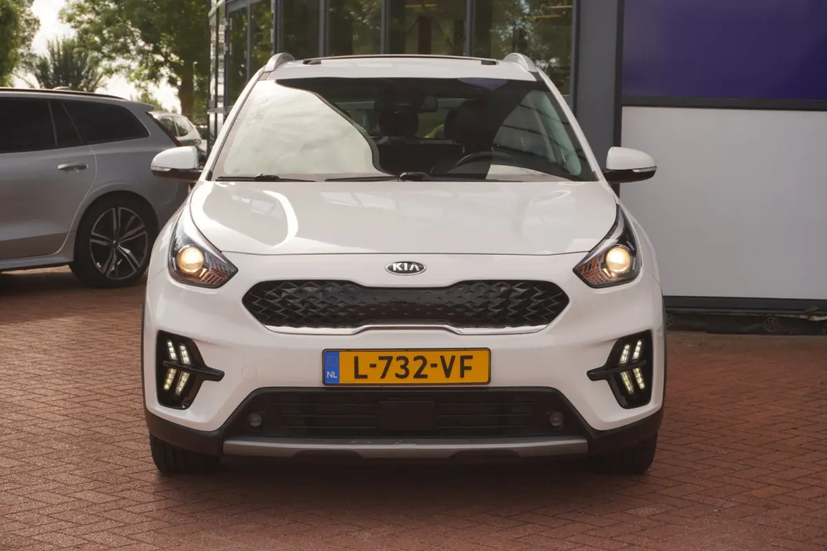 1.6 GDi Hybrid DynamicLine Style Pack 141PK / Pano-Dak / 1EIG / Virtual / Camera / Navi / ACC / = DEALER ONDERHOUDEN !!