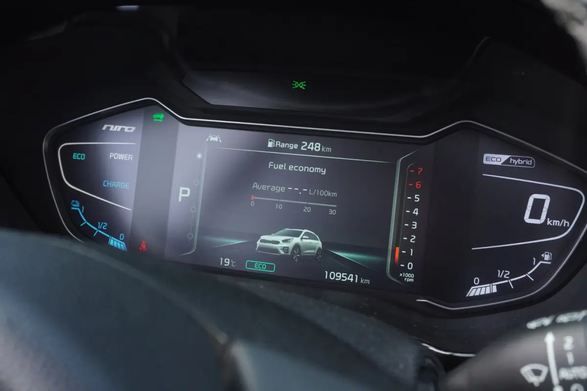 1.6 GDi Hybrid DynamicLine Style Pack 141PK / Pano-Dak / 1EIG / Virtual / Camera / Navi / ACC / = DEALER ONDERHOUDEN !!
