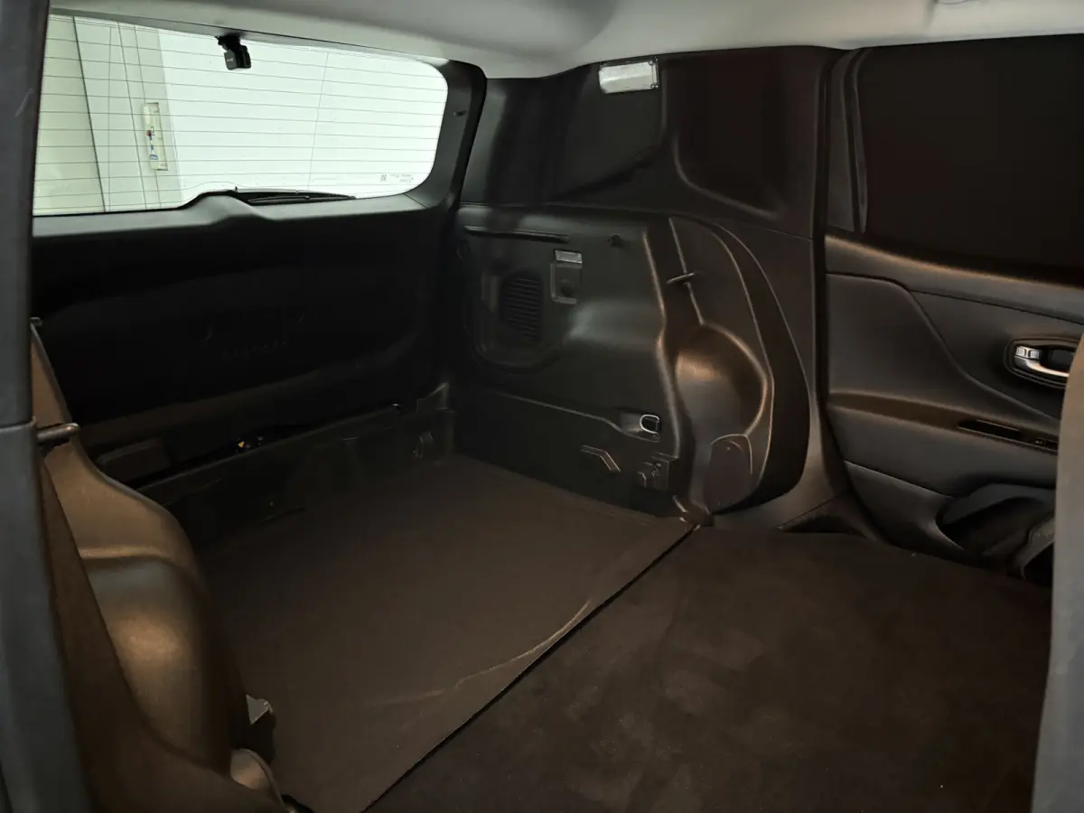 1.3T Limited 151PK | Grijs Kenteken | VAN | Camera | Carplay | Clima | Cruise | Keyless