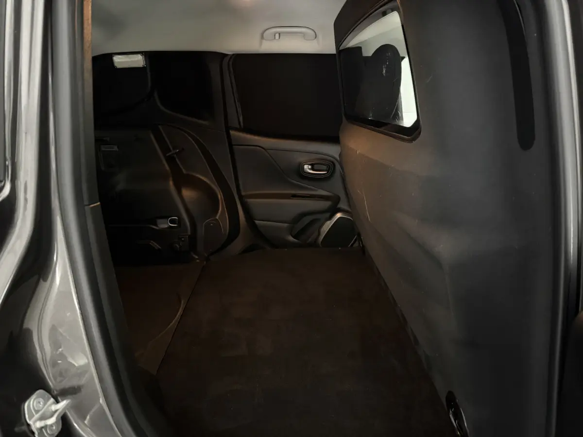 1.3T Limited 151PK | Grijs Kenteken | VAN | Camera | Carplay | Clima | Cruise | Keyless