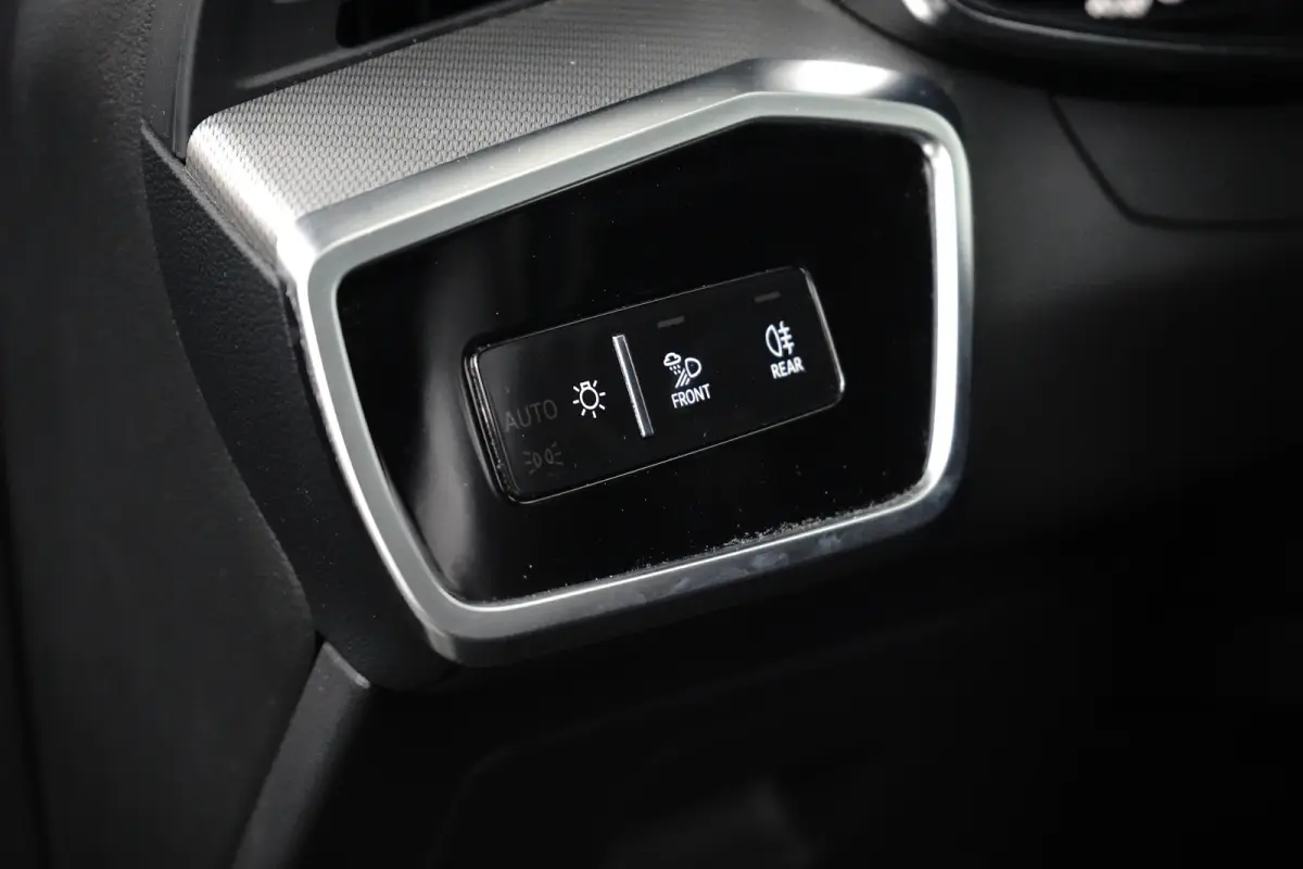 50 TFSIe 300PK Quattro Business Edition | TREKHAAK | NAVIGATIE | CAMERA | STOEL + STUURVERW. | ELEKTR. A. KLEP | LED