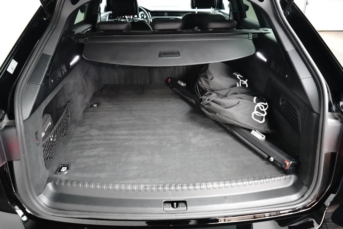 50 TFSIe 300PK Quattro Business Edition | TREKHAAK | NAVIGATIE | CAMERA | STOEL + STUURVERW. | ELEKTR. A. KLEP | LED