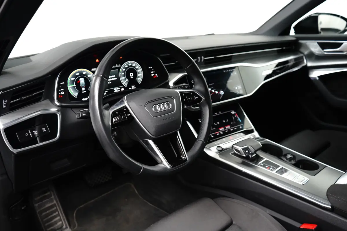 50 TFSIe 300PK Quattro Business Edition | TREKHAAK | NAVIGATIE | CAMERA | STOEL + STUURVERW. | ELEKTR. A. KLEP | LED
