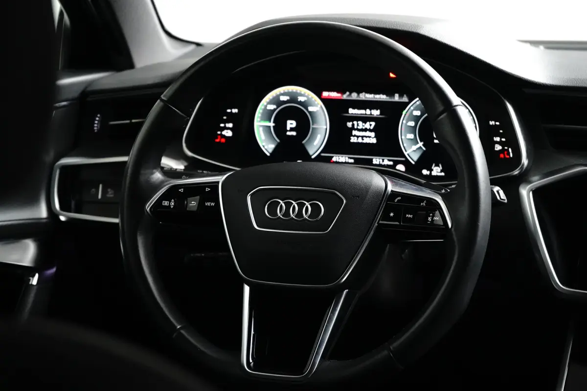 50 TFSIe 300PK Quattro Business Edition | TREKHAAK | NAVIGATIE | CAMERA | STOEL + STUURVERW. | ELEKTR. A. KLEP | LED