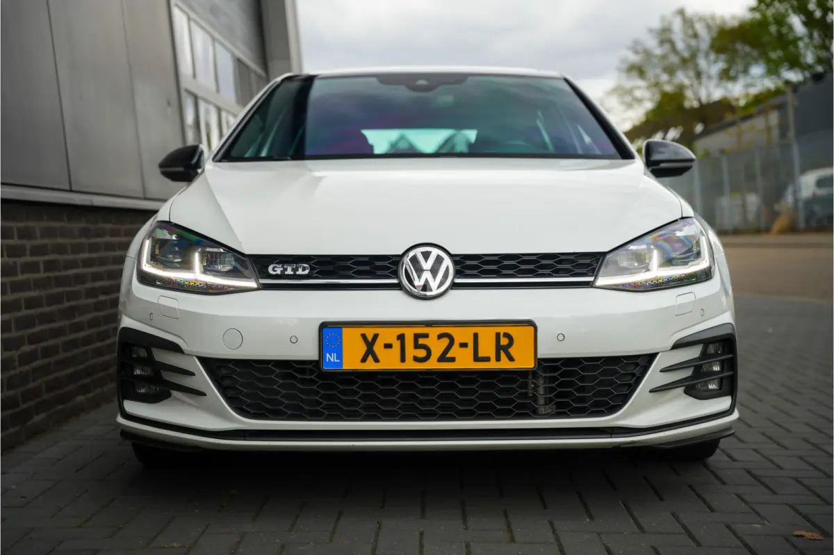 7.5 2.0 TDI GTD 184 pk /Automaat/ Pano-Dak/ Sport-Stoelen/ Stoel.Verw/ Adap.Cruise/ Led-Koplamp/ Virtual/ Camera/ 19'' LMV