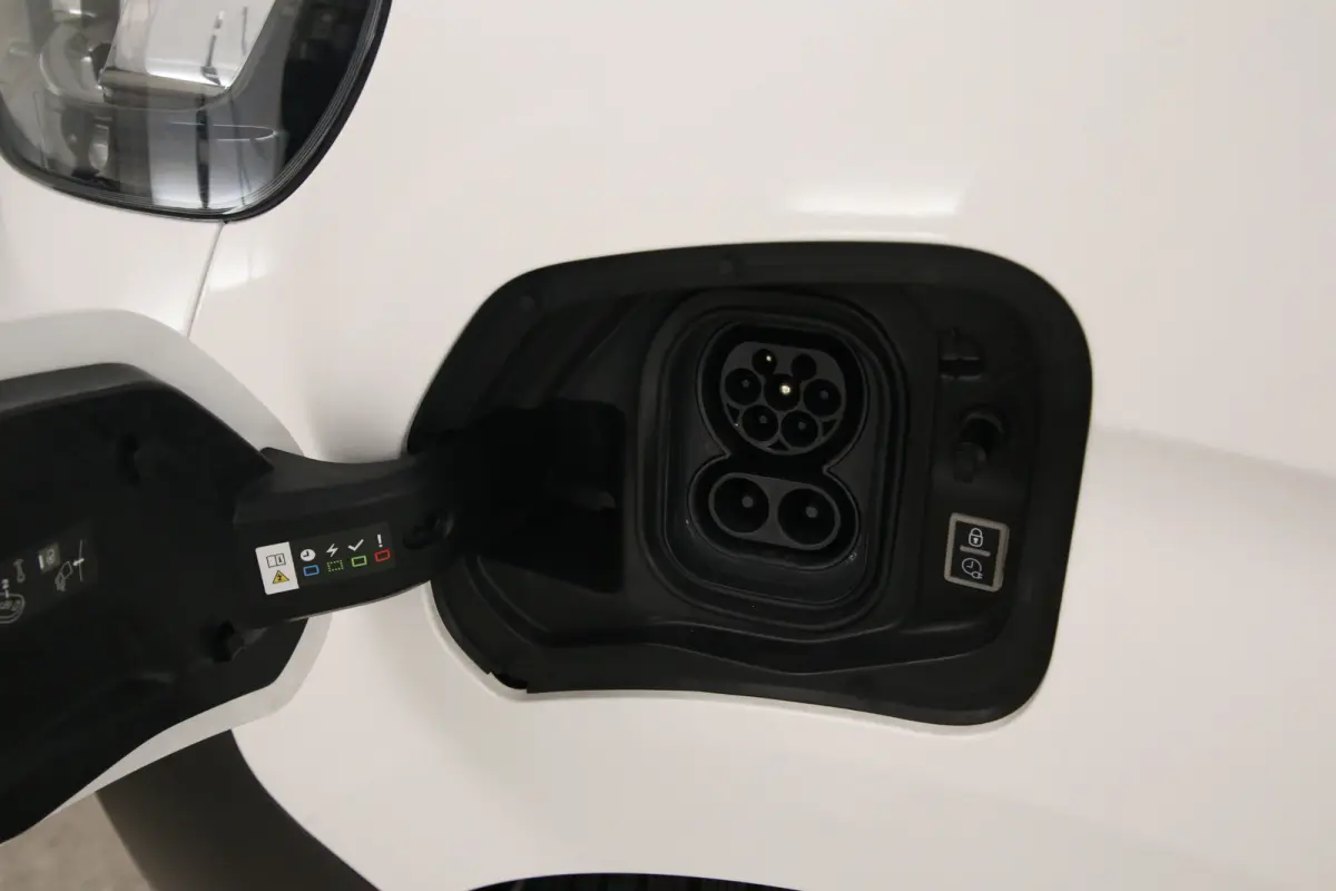 L2H1 75 kWh Long Range | Snelladen | Airco | Cruise