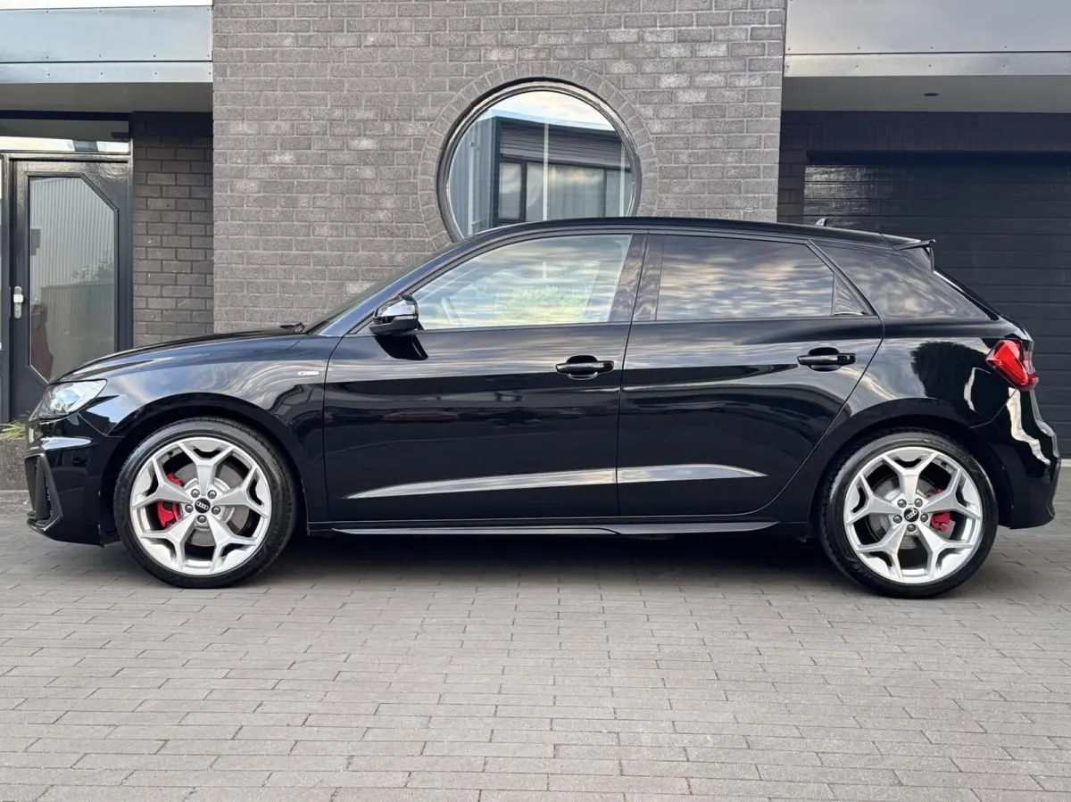 40 TFSI S-line Sfeerverlichting SONOS Cruise Carplay