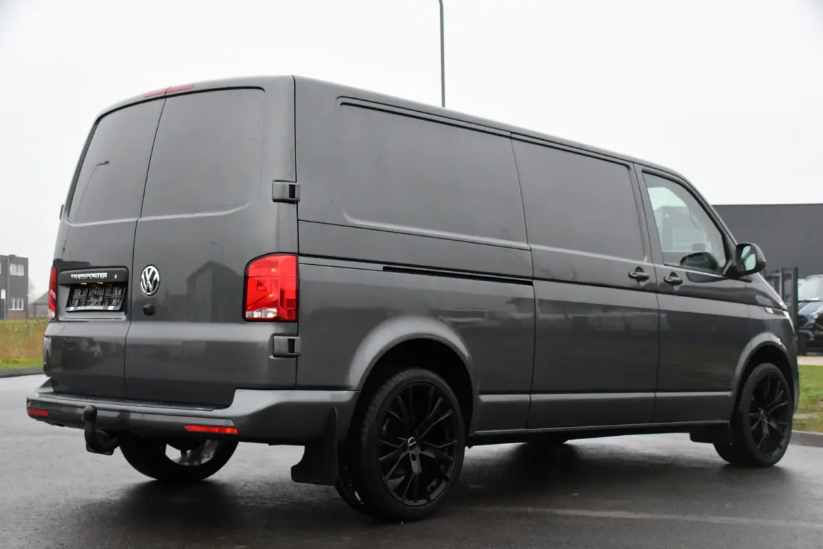 2.0 TDI L2H1 30 PB Edition Highline Adaptieve Cruise, LED, Sensoren, Carplay, 150PK, Automaat, LED, Standkachel, NAVI, UNIEK!